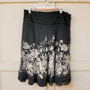 Vintage The Limited  100% silk black fit & flare Floral design Skirt, light airy